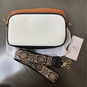 Women’s Crossbody Camera Bag - White and Tan